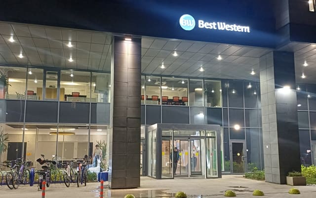 Best Western Zoom Hotel